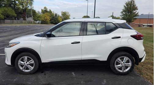 2021 Nissan Kicks S