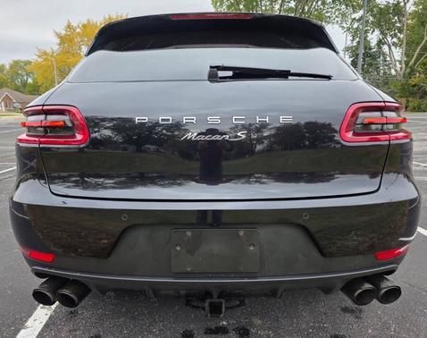 2015 Porsche Macan S