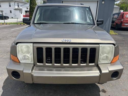 2006 Jeep Commander Base