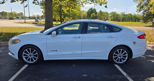 2017 Ford Fusion Hybrid SE