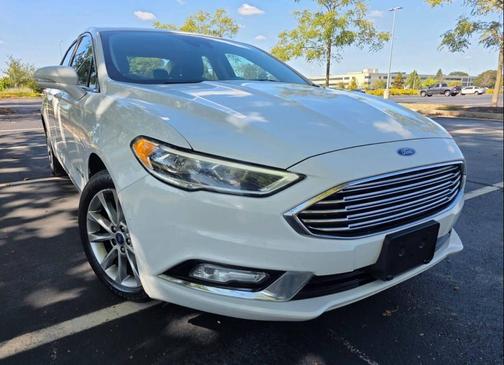 2017 Ford Fusion Hybrid SE