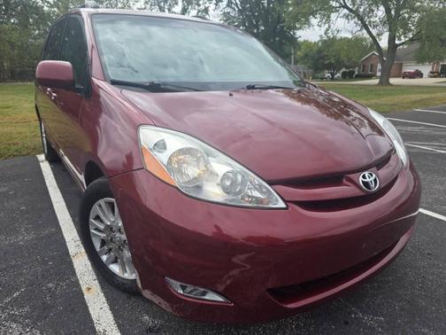 2009 Toyota Sienna XLE