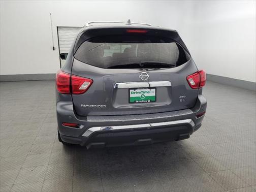 2019 Nissan Pathfinder SL