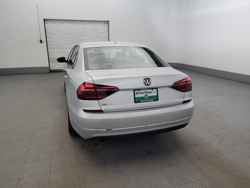 2018 Volkswagen Passat 2.0T S