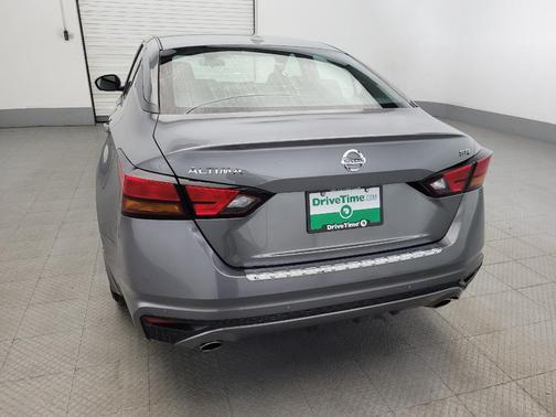 2022 Nissan Altima SR FWD