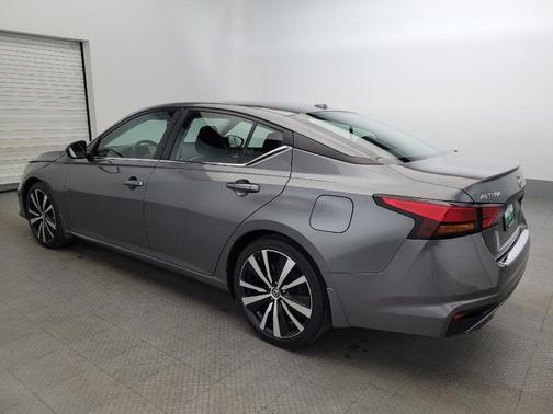 2022 Nissan Altima SR FWD