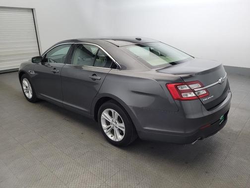 2018 Ford Taurus SE