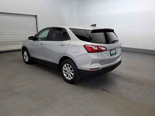 Silver Ice Metallic 2020 Chevrolet Equinox LS