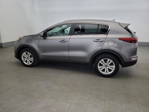 Mineral Silver 2017 Kia Sportage LX