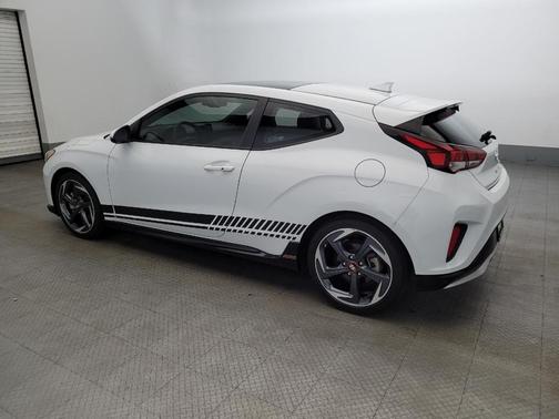 2021 Hyundai Veloster Base