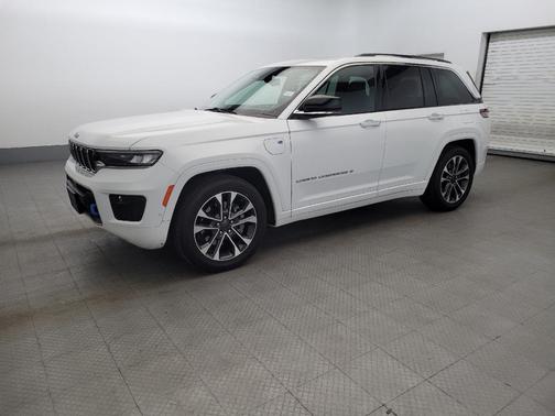 2022 Jeep Grand Cherokee 4xe Overland