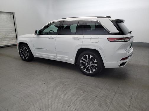 2022 Jeep Grand Cherokee 4xe Overland