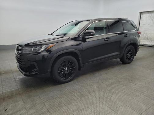 2019 Toyota Highlander SE