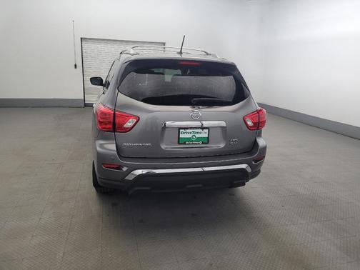 Gun Metallic 2017 Nissan Pathfinder SV