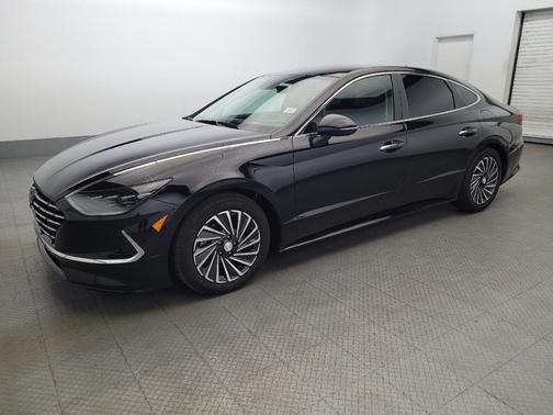2022 Hyundai SONATA Hybrid Limited