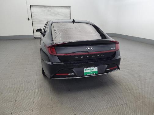 2022 Hyundai SONATA Hybrid Limited