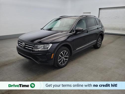 Deep Black Pearl 2020 Volkswagen Tiguan 2.0T SE