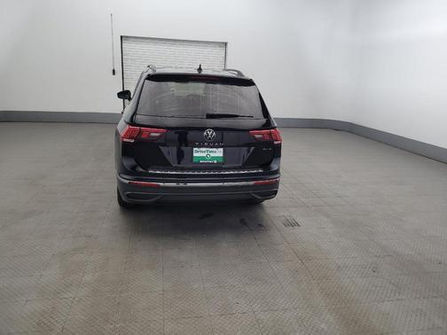 Deep Black Pearl 2023 Volkswagen Tiguan 2.0T S 4MOTION