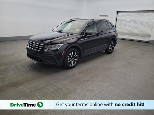Deep Black Pearl 2023 Volkswagen Tiguan 2.0T S 4MOTION