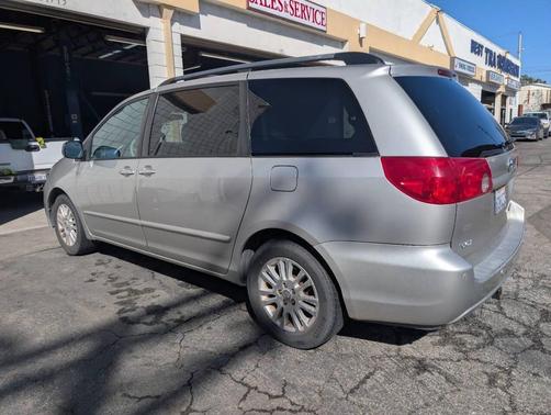 2008 Toyota Sienna LE