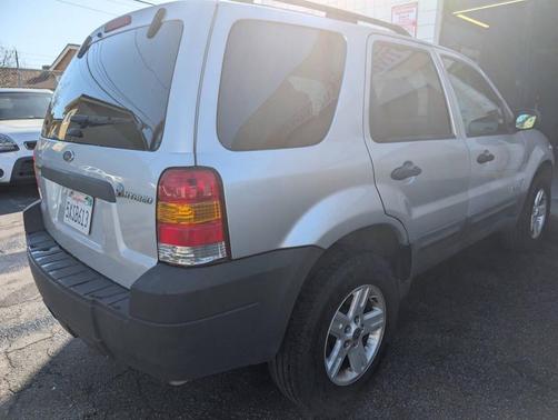 Silver Metallic Clearcoat 2007 Ford Escape Hybrid Base