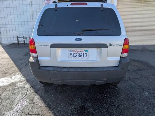 Silver Metallic Clearcoat 2007 Ford Escape Hybrid Base