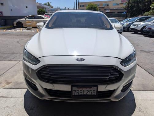 Oxford White 2016 Ford Fusion SE