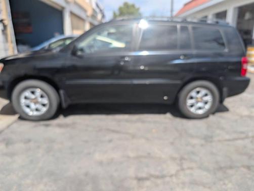 2002 Toyota Highlander Base