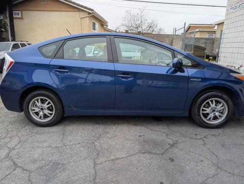Black 2010 Toyota Prius III