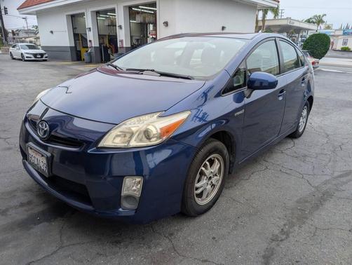 Black 2010 Toyota Prius III