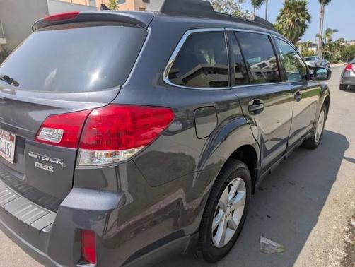 2014 Subaru Outback 2.5i Premium