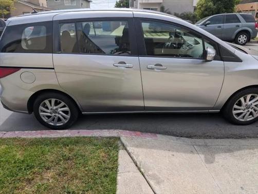 2013 Mazda Mazda5 Sport
