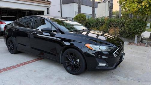 2020 Ford Fusion SE