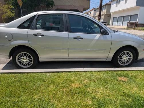 2006 Ford Focus ZX4 SE