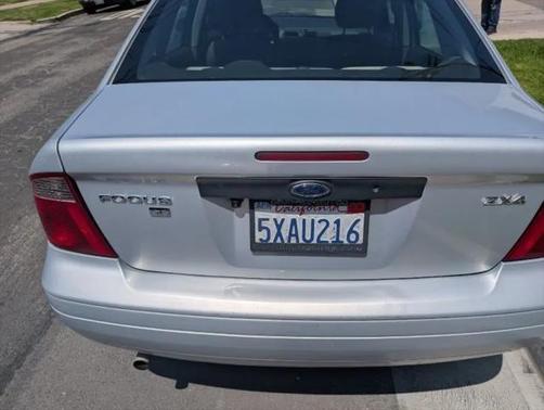 2006 Ford Focus ZX4 SE