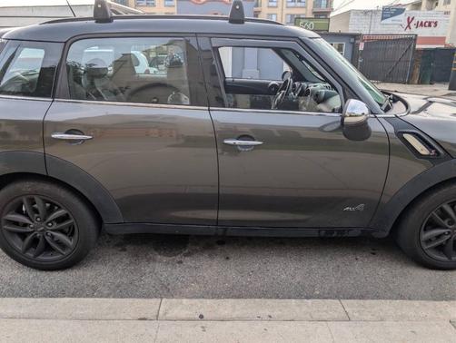 2012 MINI Cooper S Countryman Base