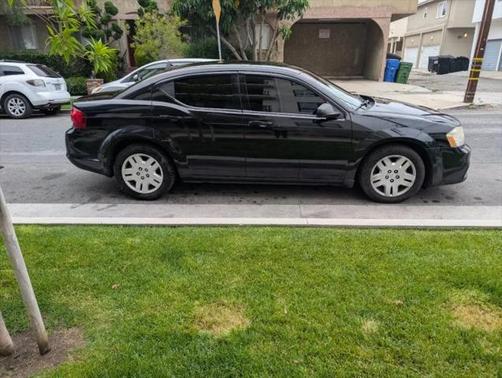 2013 Dodge Avenger SE