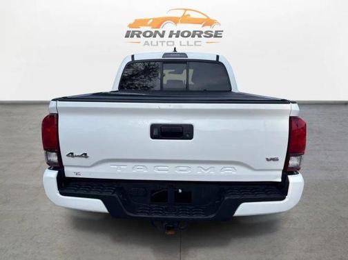 White 2022 Toyota Tacoma SR