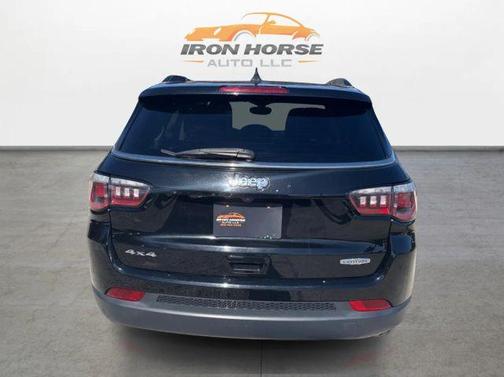 Black 2017 Jeep Compass Latitude