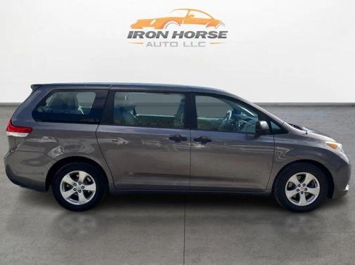 2014 Toyota Sienna L