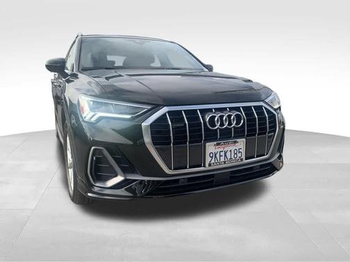 2024 Audi Q3 45 S line Premium