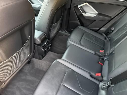 2024 Audi Q3 45 S line Premium