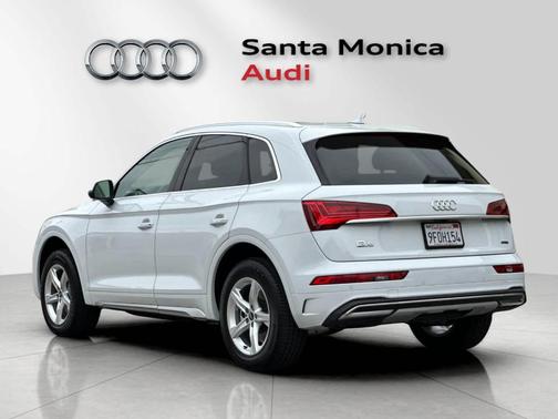 2023 Audi Q5 40 Premium