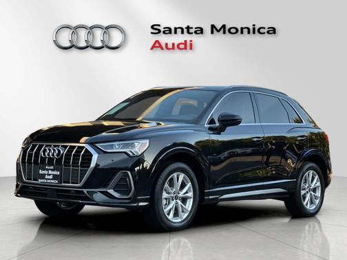 2024 Audi Q3 45 S line Premium