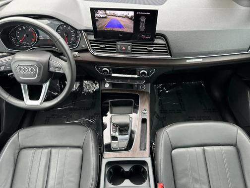 2024 Audi Q5 40 Premium