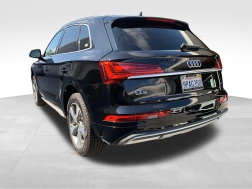 2024 Audi Q5 40 Premium