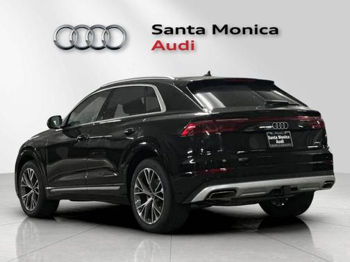 2026 Audi Q8 Premium Plus