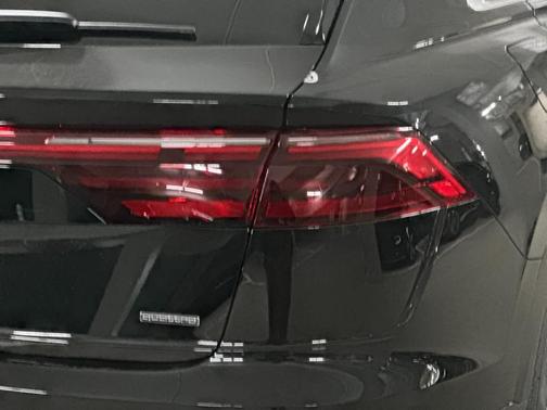 Mythos Black Metallic 2026 Audi Q8 Premium Plus