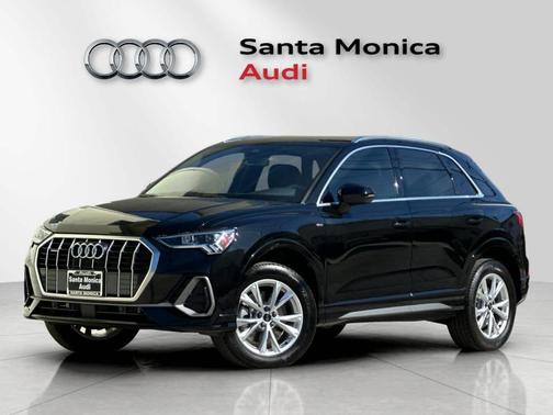 2024 Audi Q3 45 S line Premium