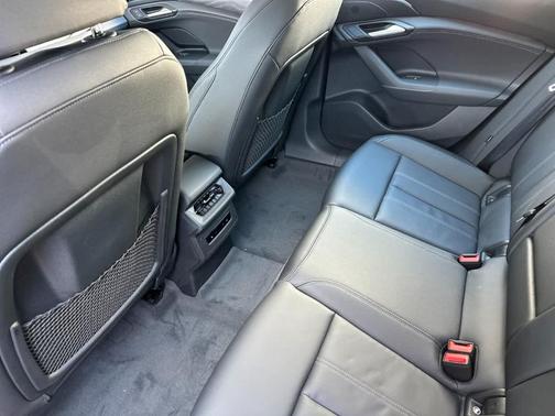 2024 Audi Q3 45 S line Premium